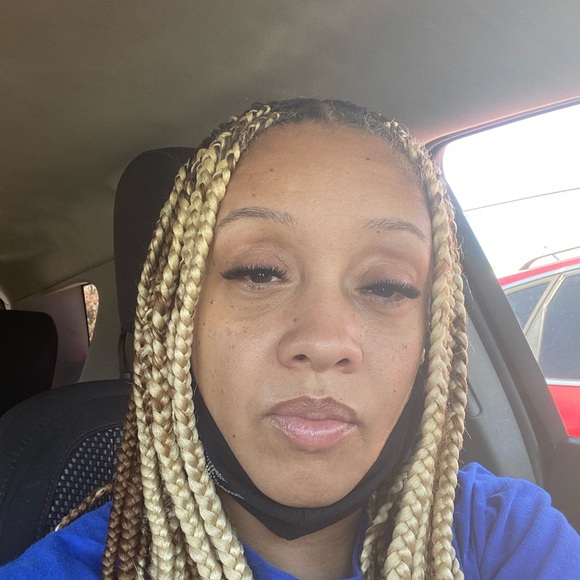 Meet your Posher, Elena - Picture 4 of 8